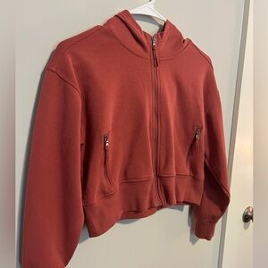 Cute Old Navy Cropped Hoodie in Excellent Condition! Size L